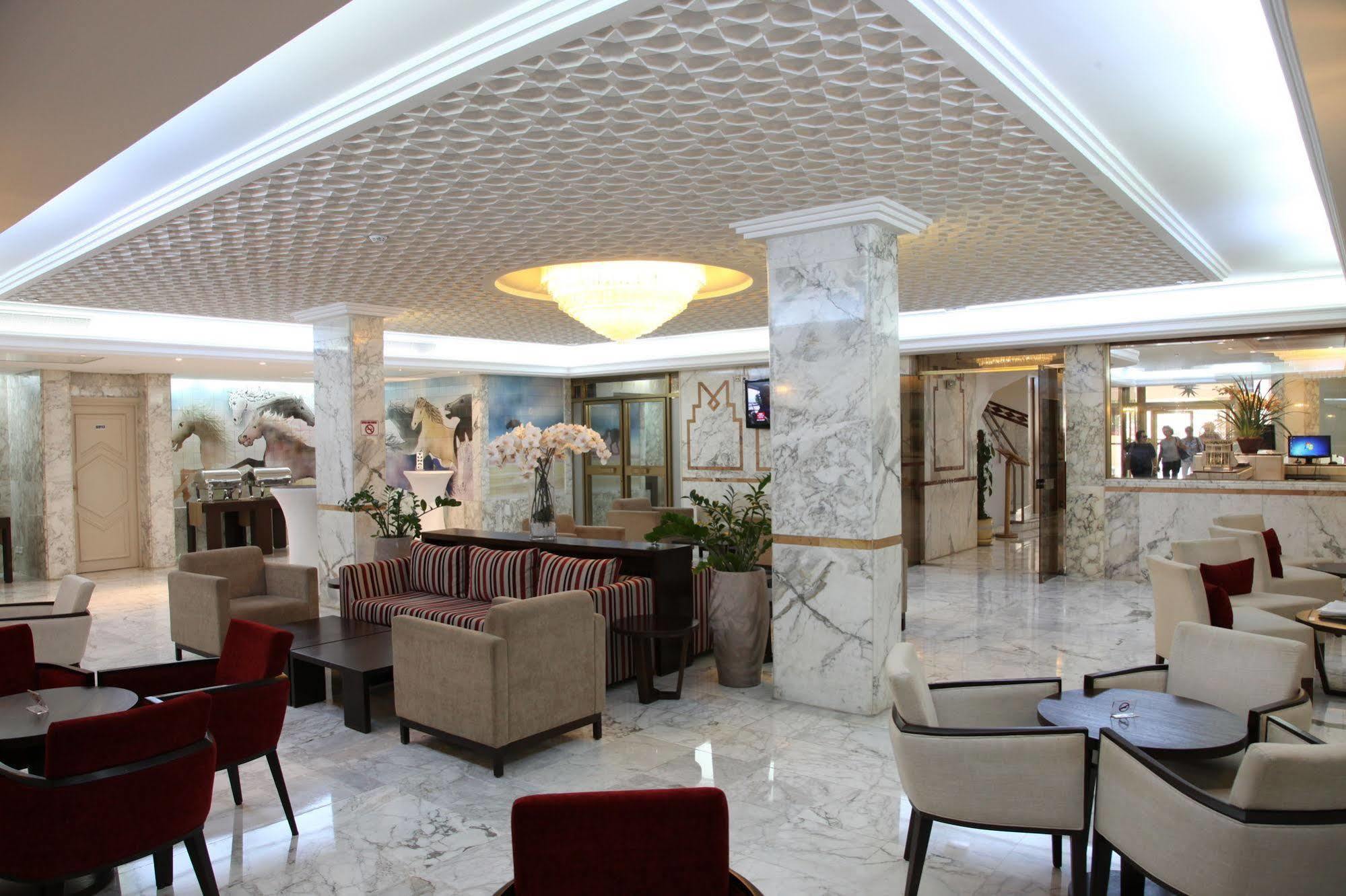 Hotel Belvedere Fourati ตูนิส ภายนอก รูปภาพ